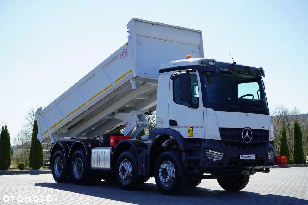 Mercedes-Benz AROCS 3243 / 8x4 / WYWROTKA DWUSTRONNA 6.1 M / HYDROBURTA / BORDMATIC / AUTOMAT / OPONY 100% / EURO 6 / - 7