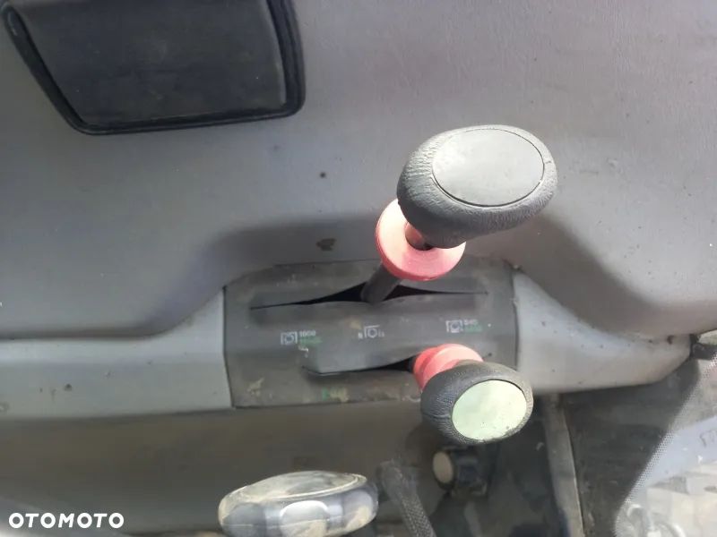 Kabina szyba drzwi dach części Steyr CVT150 Case CVX - 15