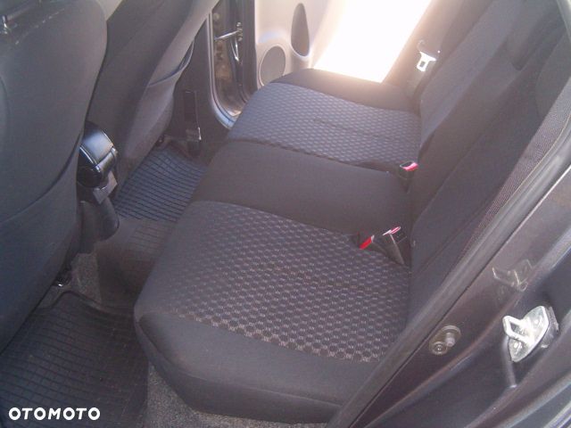 Toyota Urban Cruiser - 23