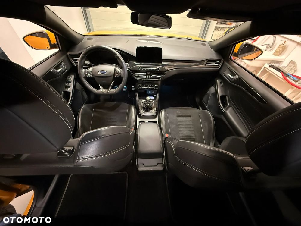Ford Focus 2.3 EcoBoost S&S ST Edition - 13
