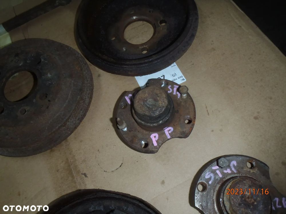 piasta zwrotnica wspornik bęben czop tarcza kotwiczna osłona stary typ z kalamitka fiat 126p maluch - 29