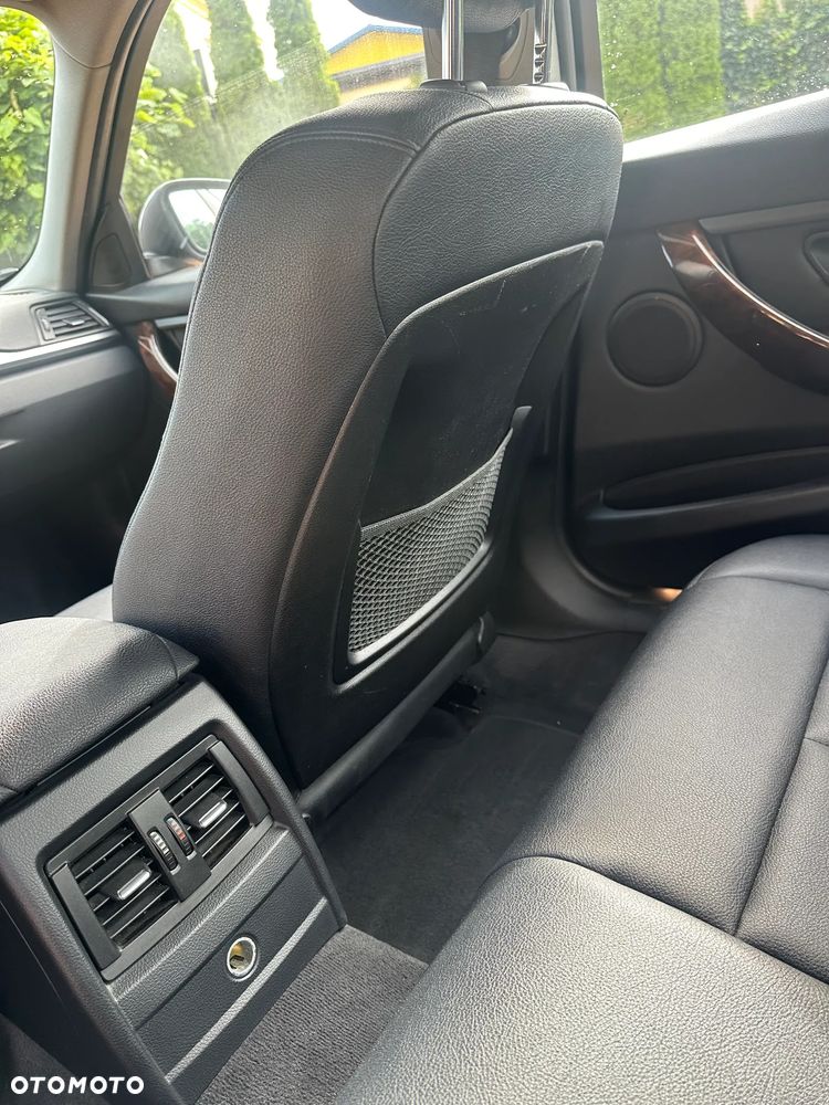 BMW Seria 3 328i xDrive - 30