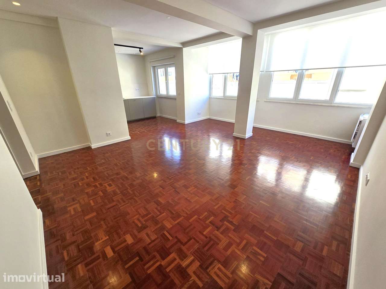 Apartamento T3 totalmente remodelado em Almada - Grande imagem: 4/30