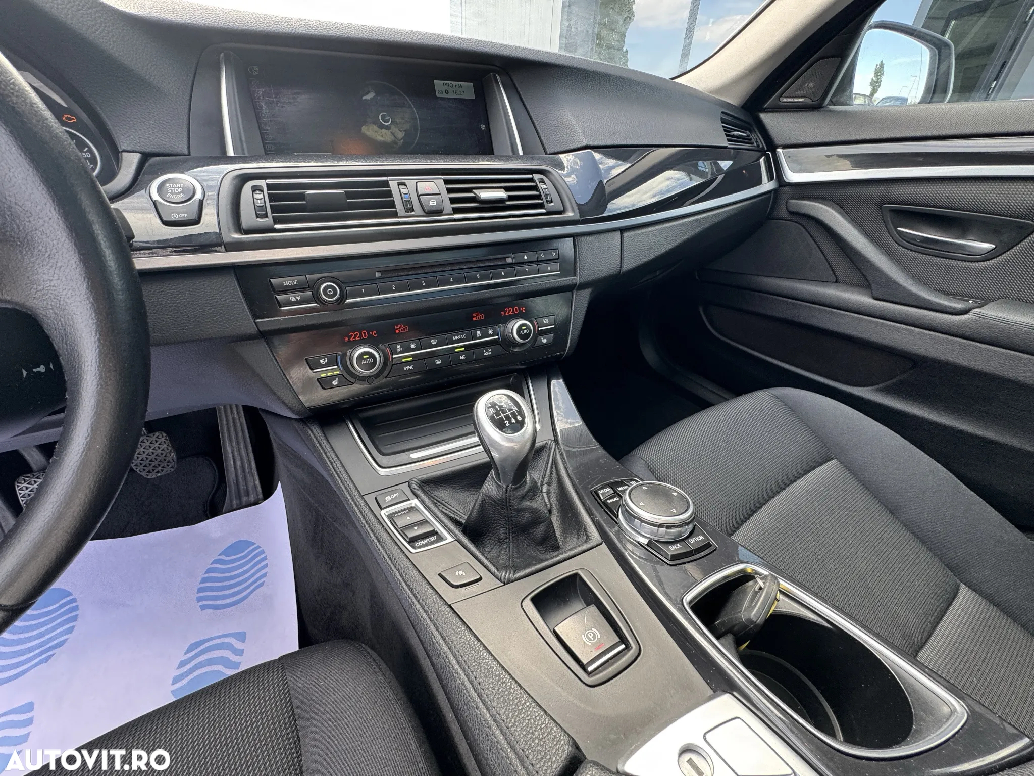 BMW Seria 5 520d - 40