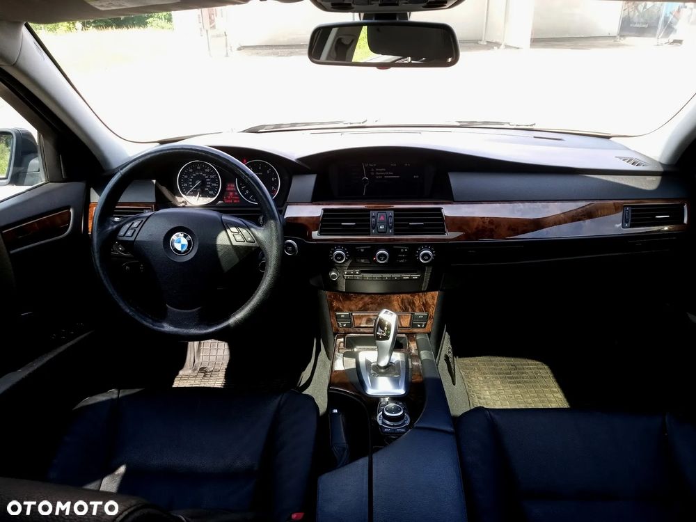 BMW Seria 5 - 16