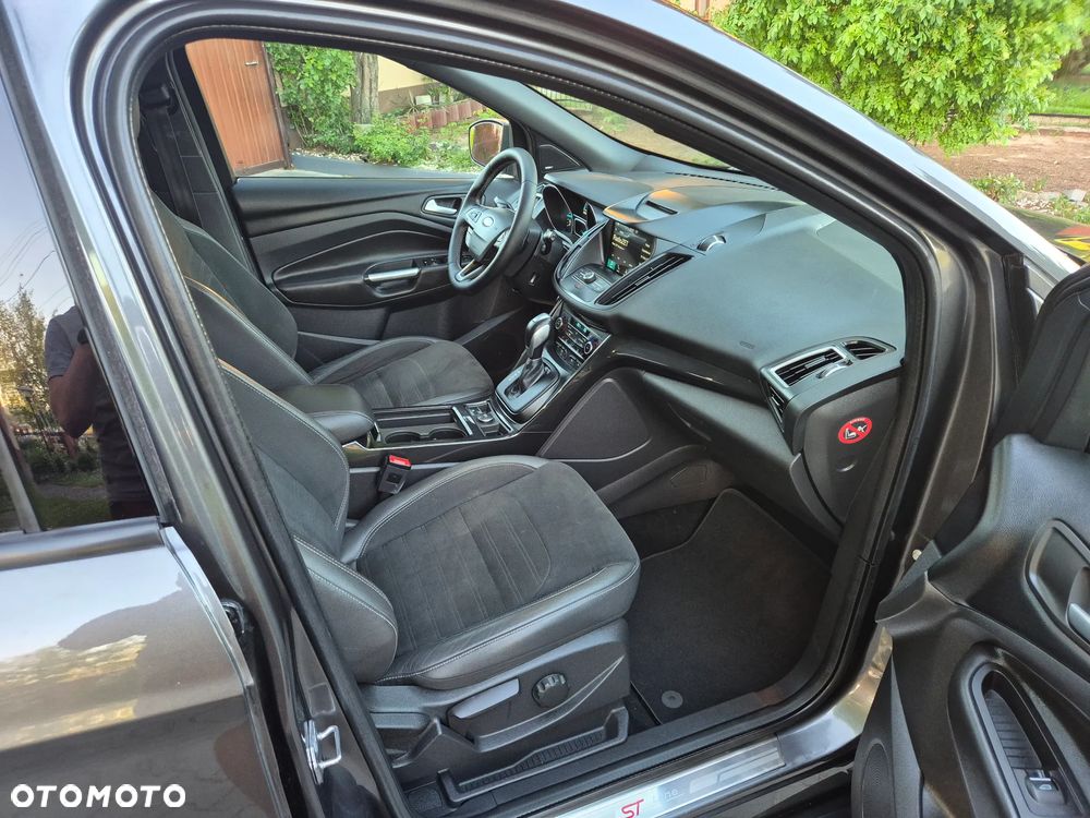 Ford Kuga 2.0 TDCi 4x4 ST-Line - 17