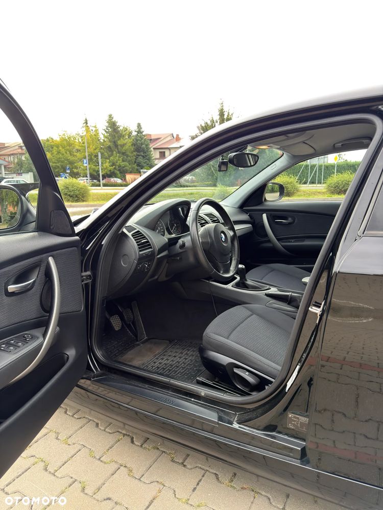 BMW Seria 1 116i - 13