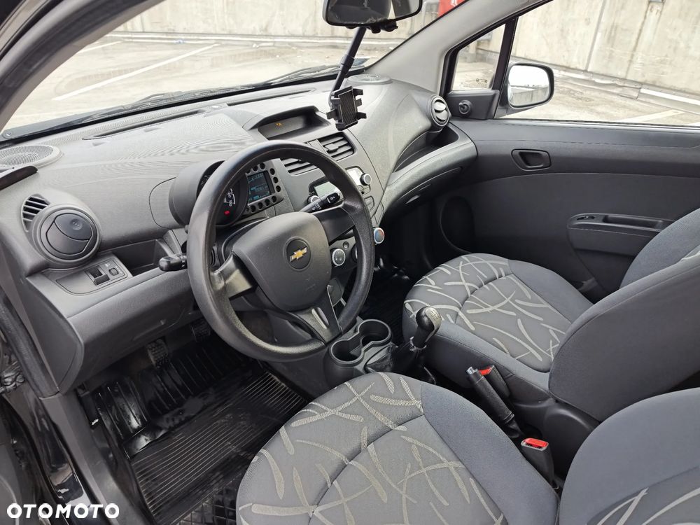 Chevrolet Spark 1.0 Base - 6