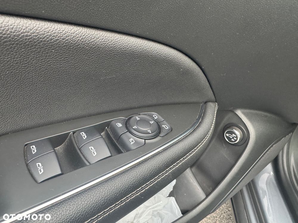 Opel Insignia 1.6 Automatik Business Innovation - 14