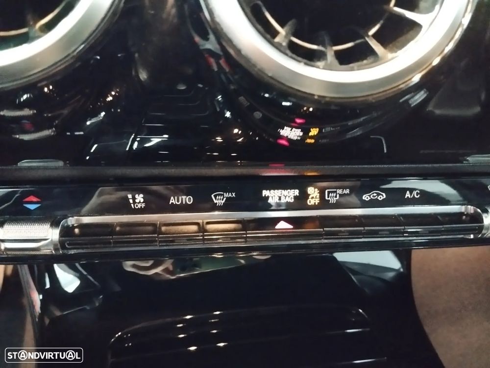 Mercedes-Benz A 180 Limousine d Style Aut. - 35