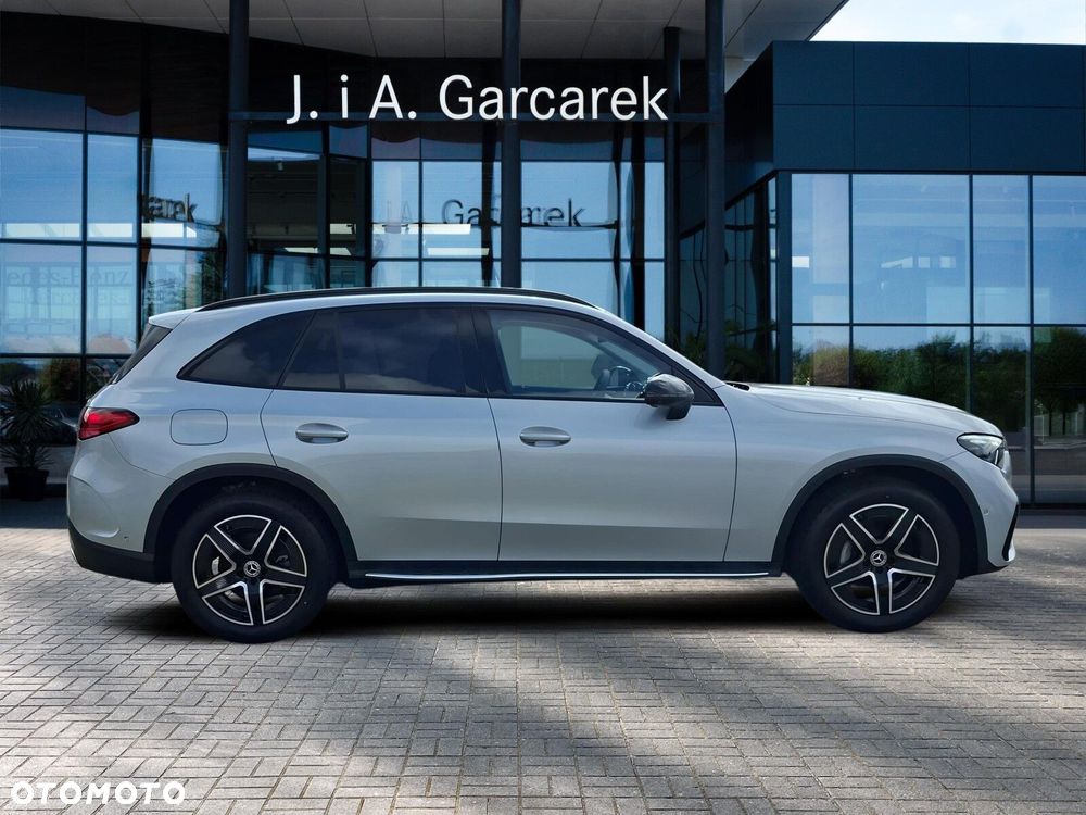 Mercedes-Benz GLC - 7