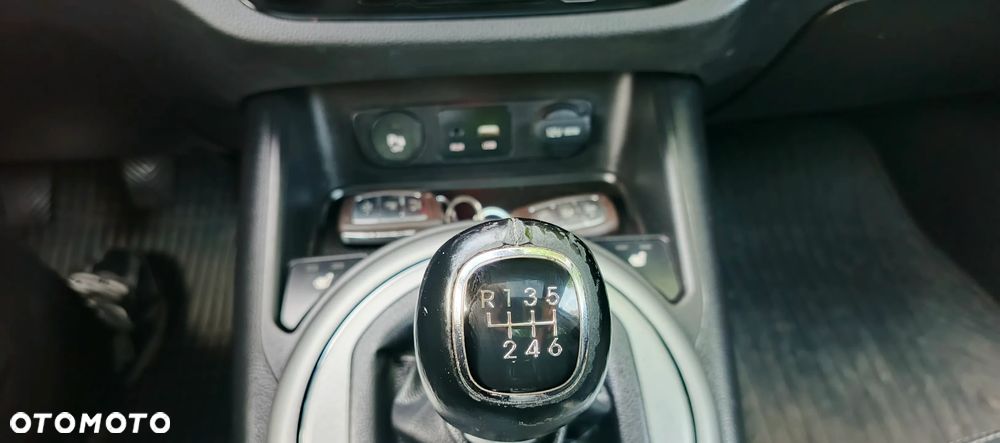 Kia Sportage 1.6 GDI Business Line L 2WD - 32