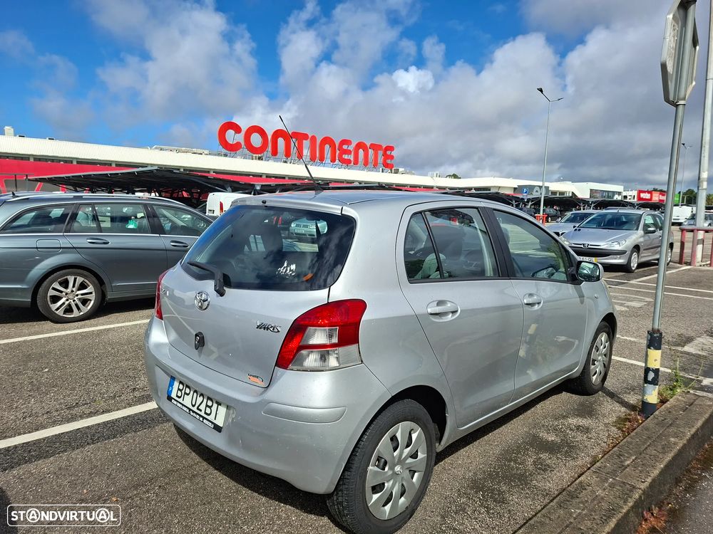 Toyota Yaris 1.0 VVT-i AC Manual - 6