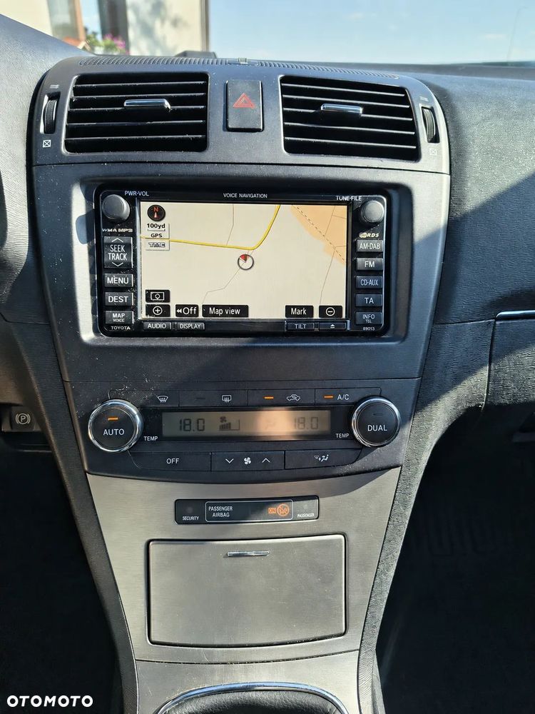 Toyota Avensis 2.0 D-4D Sol plus+NAVI - 13