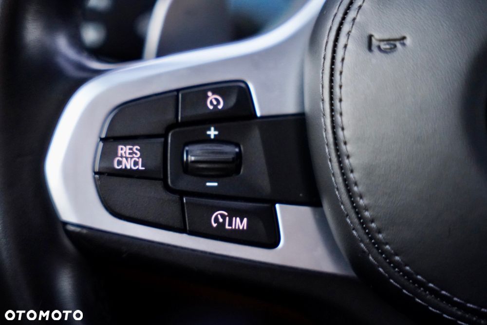 BMW Seria 5 530d M Sport sport - 24