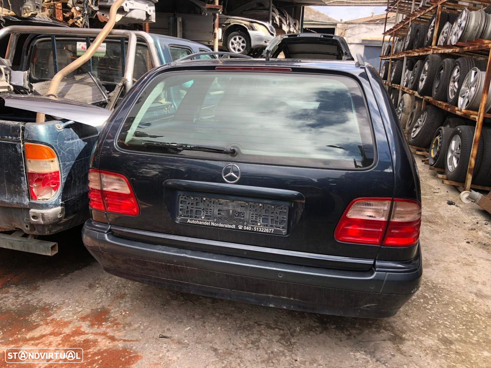 Mercedes W210 Station Gasolina de 2002 para peças - 3