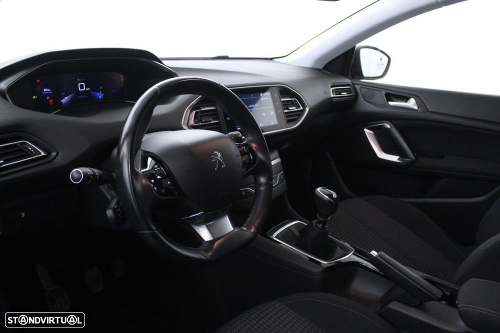 Peugeot 308 1.5 BlueHDi Style - 21