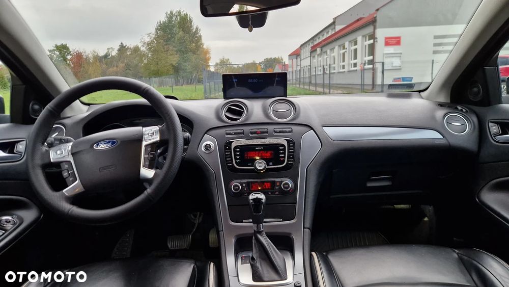 Ford Mondeo 2.0 EcoBoost Titanium - 20