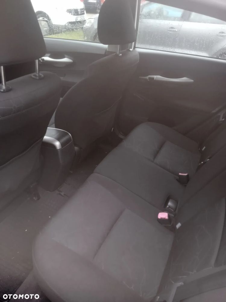 Toyota Auris - 8