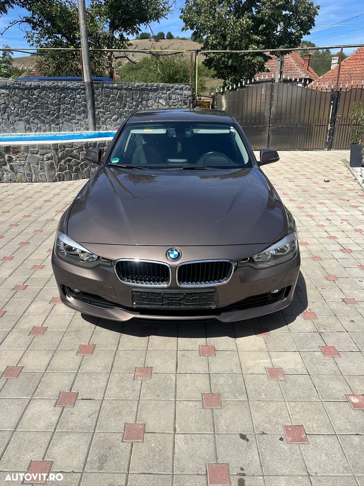 BMW Seria 3 316i - 1