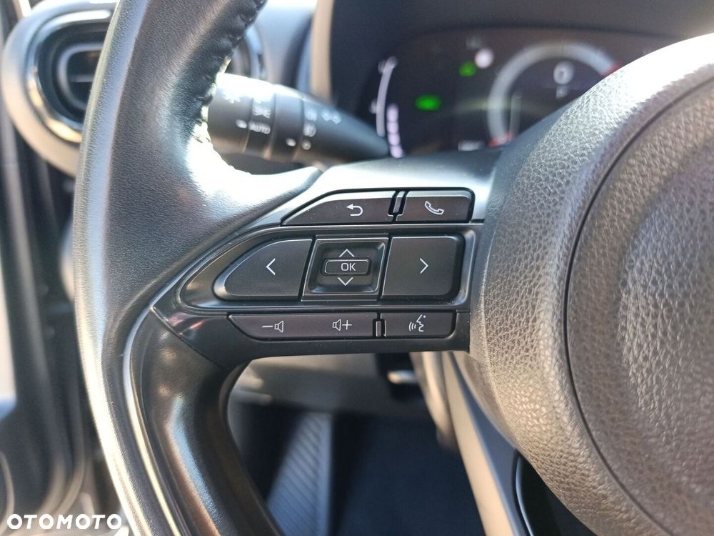 Toyota Yaris Cross Hybrid 1.5 Style - 32