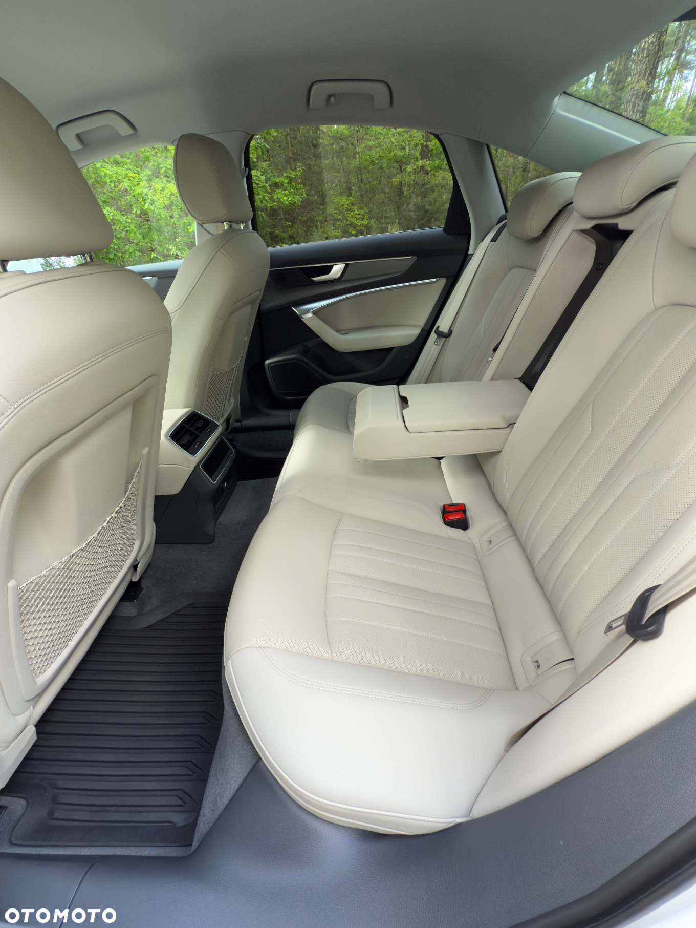 Audi A6 - 12