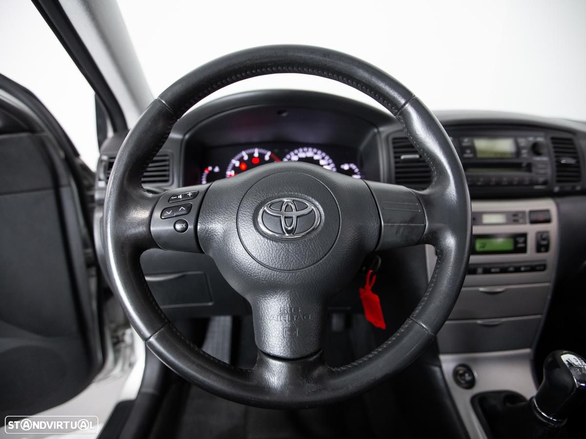 Toyota Corolla - 15