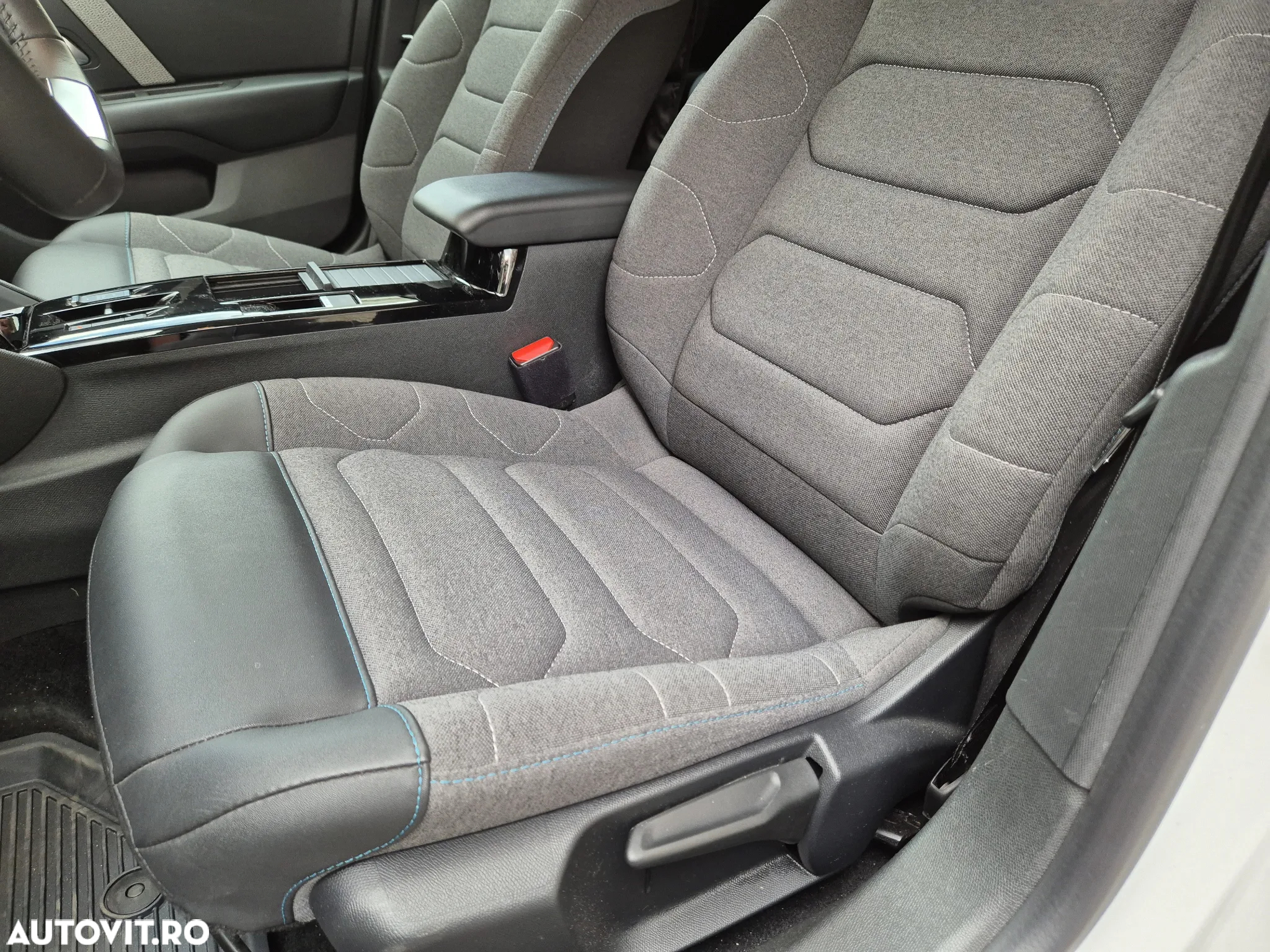 Citroën C4 1.2 PureTech 130 S&S EAT8 PLUS - 17