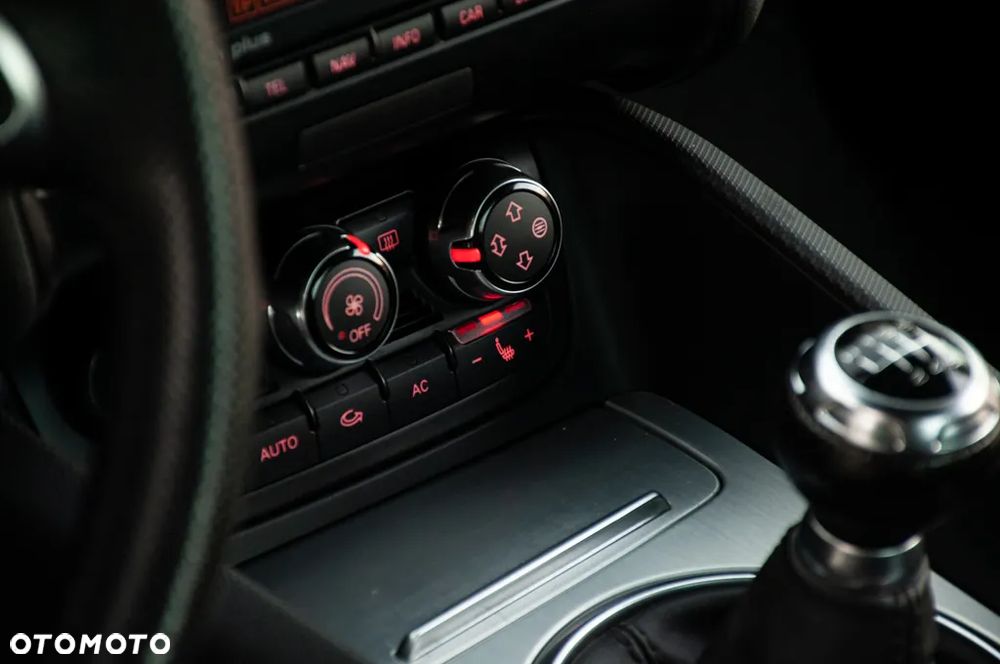 Audi TT Coupé 2.0 TDI quattro - 36