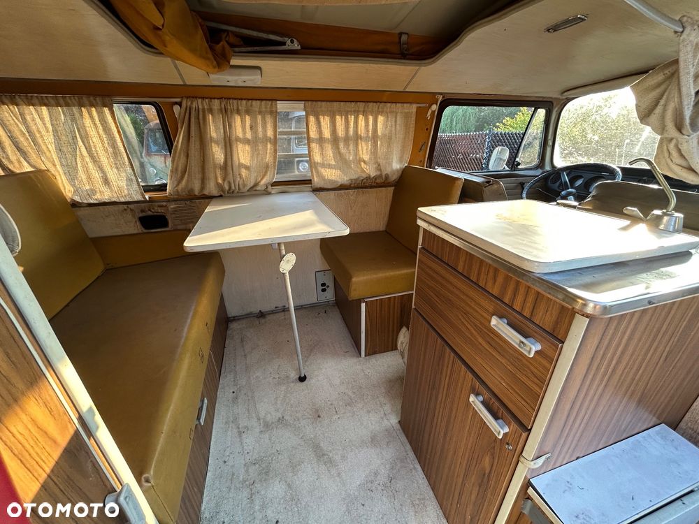 Volkswagen Transporter - 8