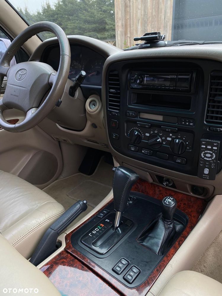 Toyota Land Cruiser 100 VX - 8