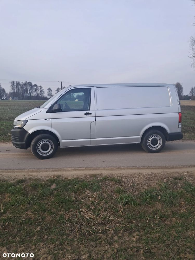 Volkswagen Transporter - 11
