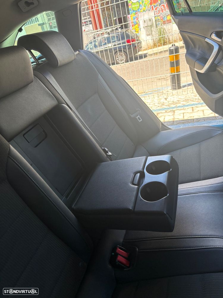 Opel Insignia Sports Tourer 2.0 CDTi Cosmo - 15