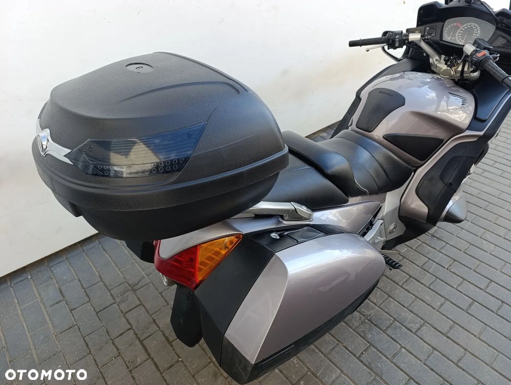 Honda ST - 24