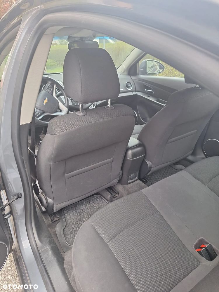 Chevrolet Cruze - 6