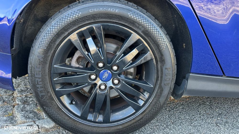 Ford Focus - 26