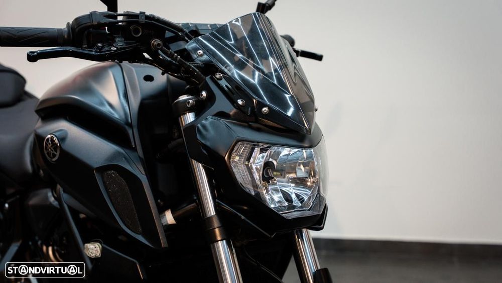 Yamaha MT-07 . - 11