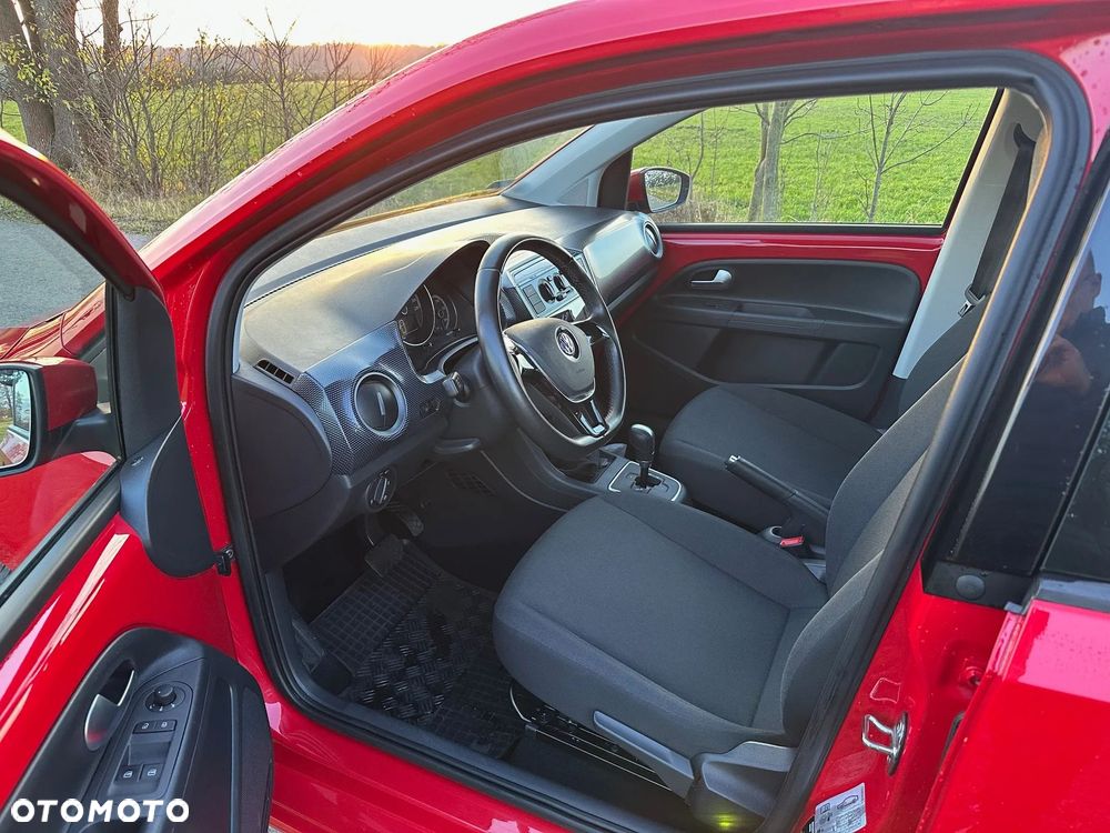 Volkswagen up! 1.0 move - 10