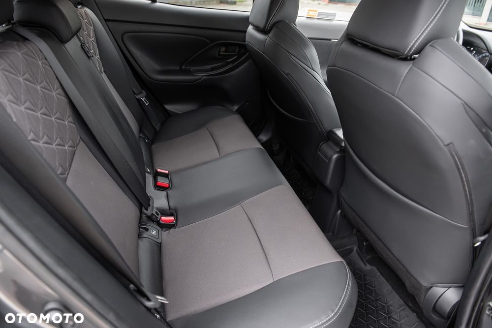 Toyota Yaris Cross Hybrid 1.5 Executive AWD - 15