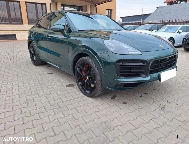 Porsche Cayenne Coupe GTS Tiptronic S - 3