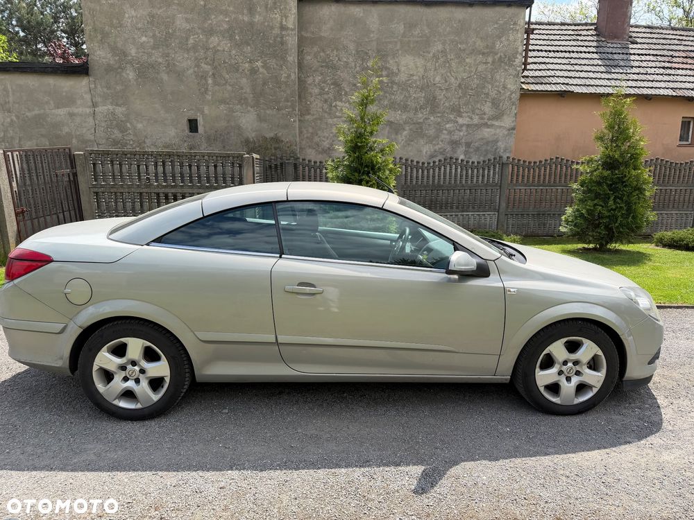 Opel Astra 1.9 CDTI Cosmo - 6