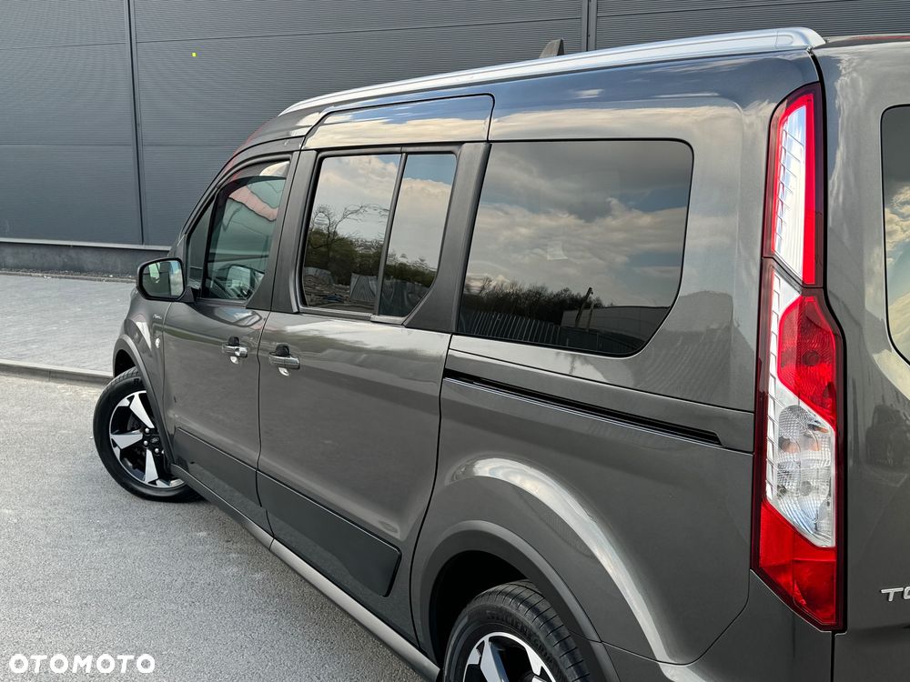 Ford Tourneo Connect Grand - 18