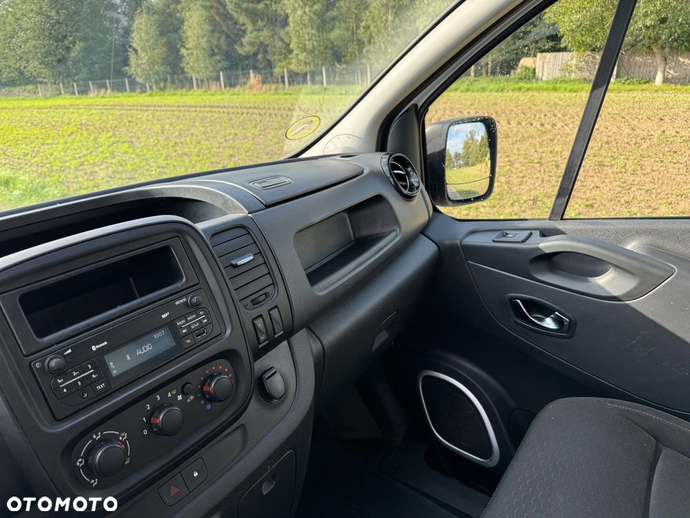 Opel Vivaro - 9