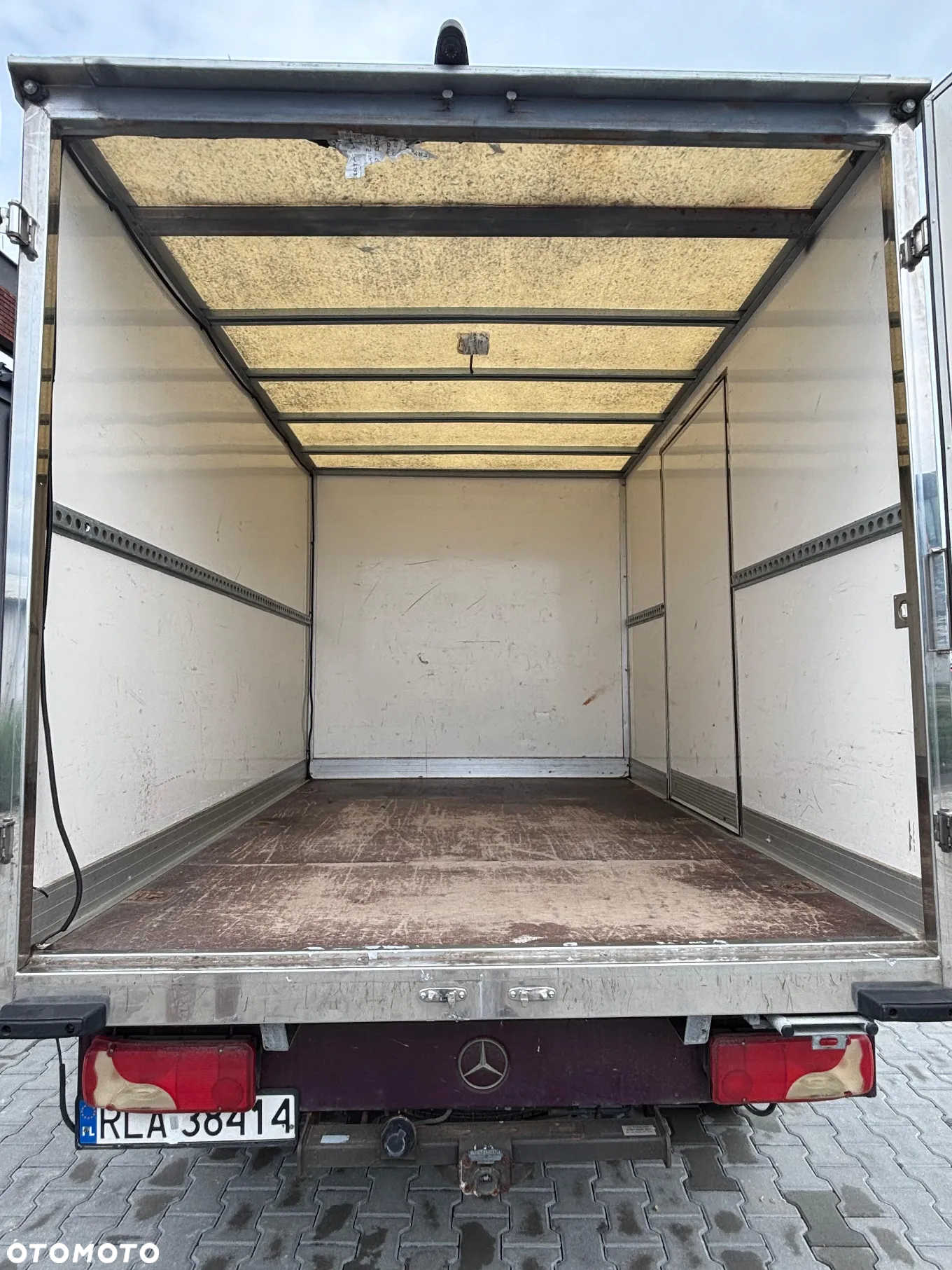Mercedes-Benz SPRINTER 219 - 2