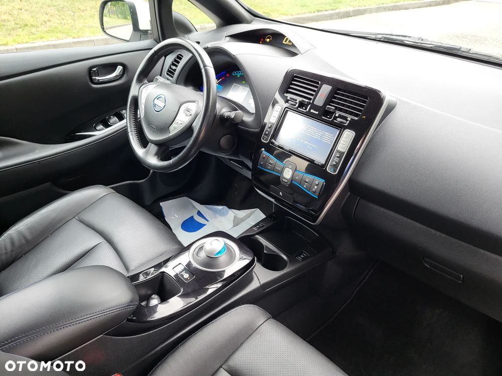 Nissan Leaf 24 kWh (mit Batterie) Visia + - 20