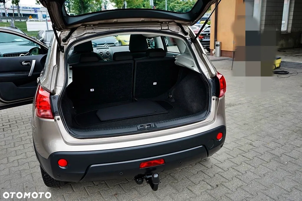 Nissan Qashqai - 25