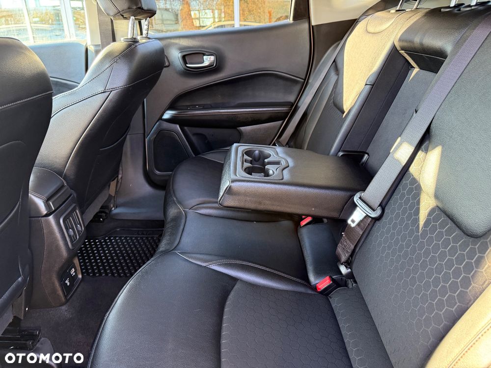 Jeep Compass 1.3 TMair Limited FWD S&S DDCT - 12