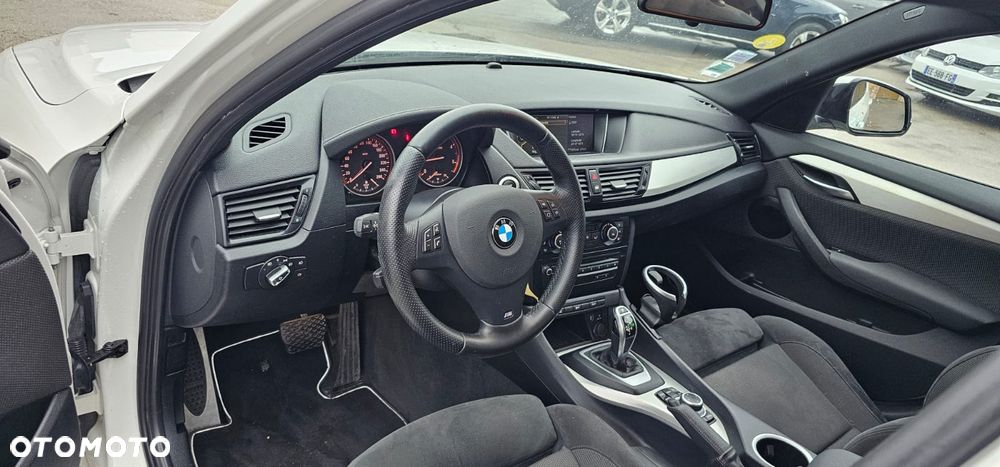 BMW X1 sDrive20d - 12