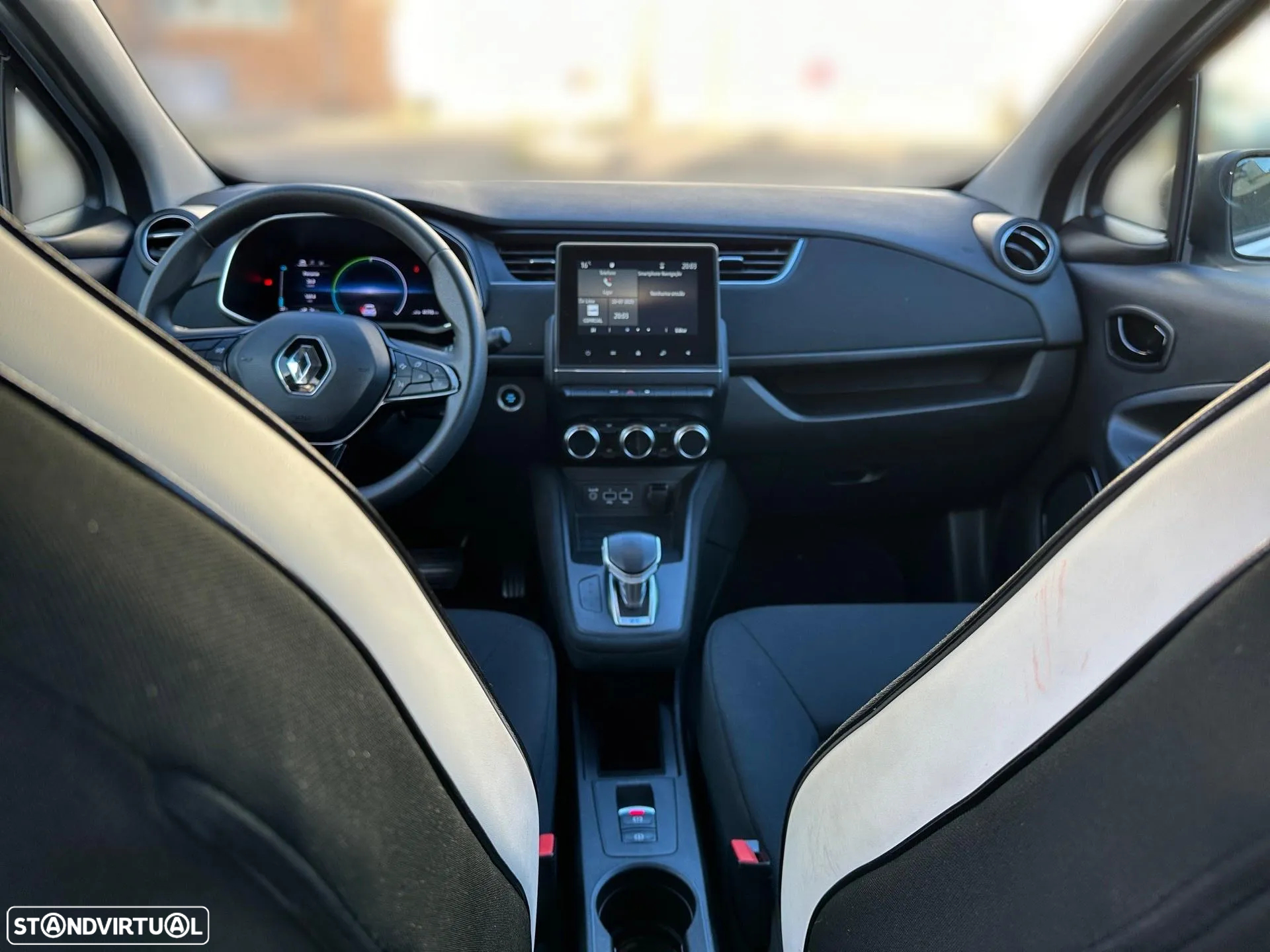 Renault Zoe (c/ Bateria) Limited 50 - 11