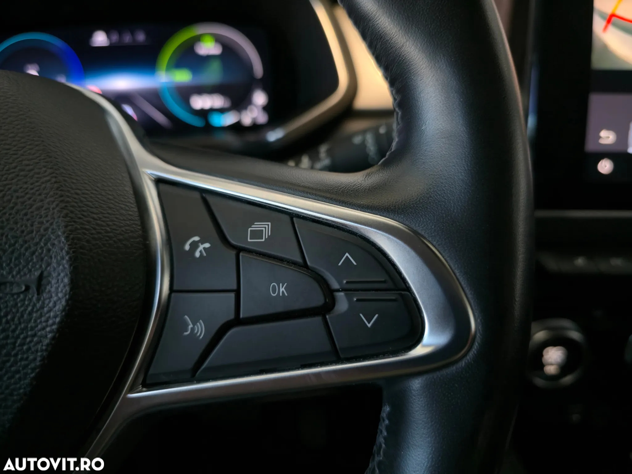 Renault Captur E-Tech Plug-In-Hybrid Intens - 14